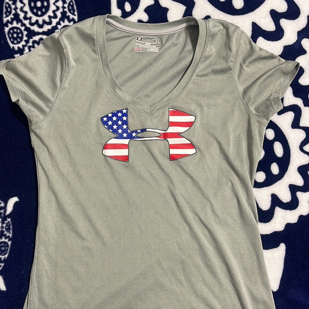 Small Under Armour Heat Gear Womens